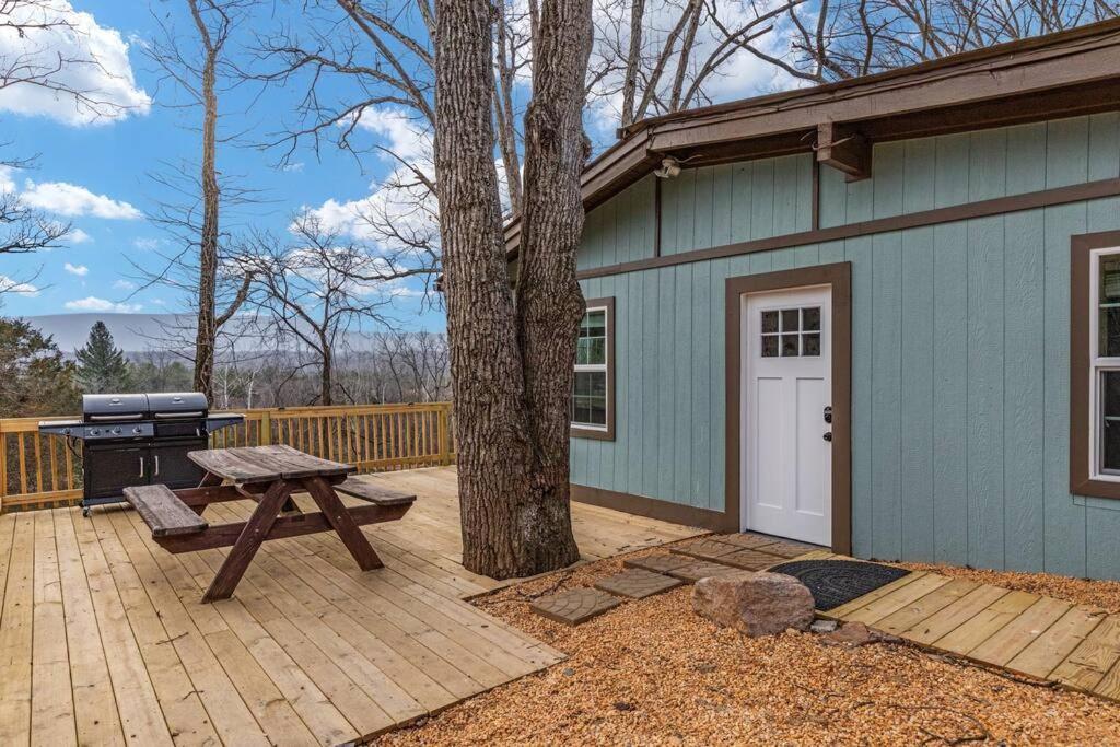 Lazy Lake 3Br Cabin W/ Mtn Views + Hot Tub +Wi-Fi Luray Exteriér fotografie