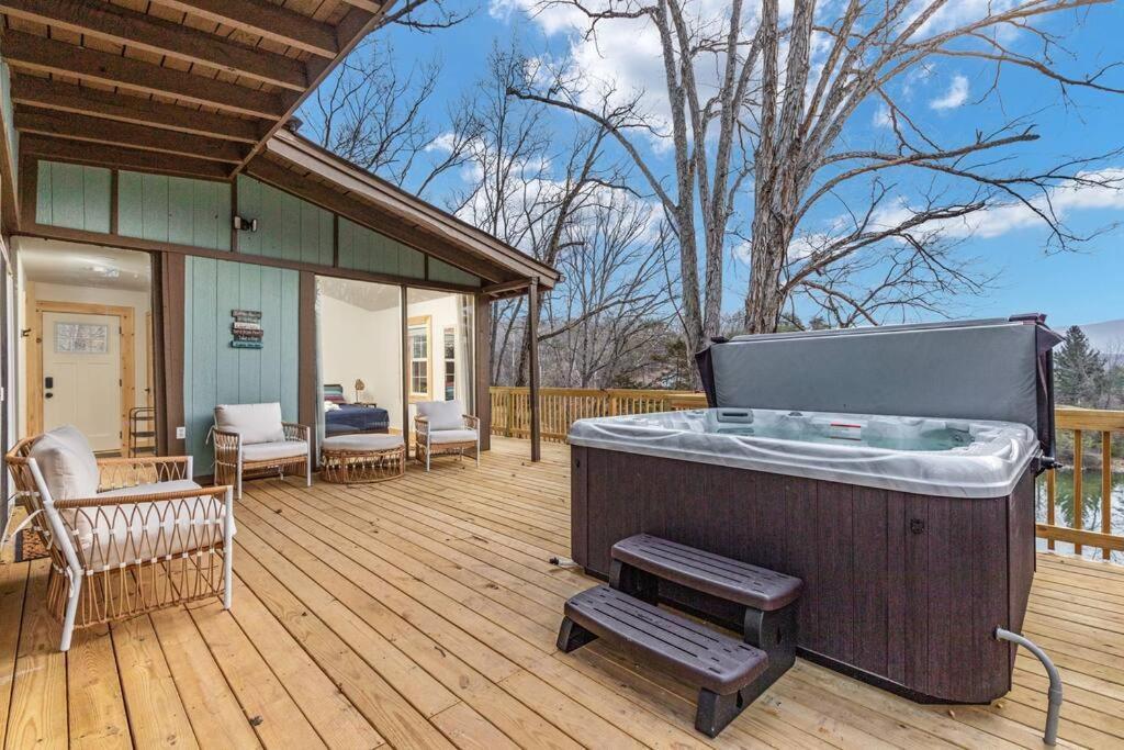 Lazy Lake 3Br Cabin W/ Mtn Views + Hot Tub +Wi-Fi Luray Exteriér fotografie